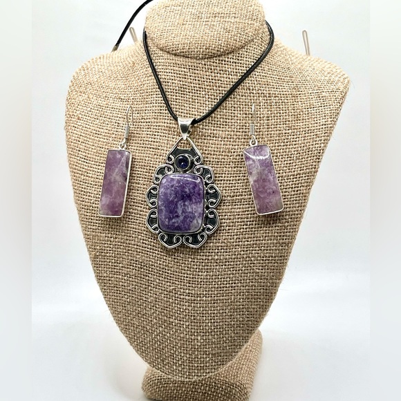 “The Peace Stone” Lepidolite Pendant & Earrings Set - Picture 1 of 6